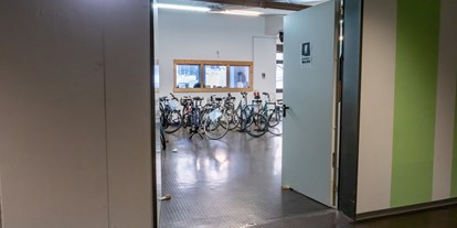 Fahrradwerkstatt Suche - repariert Versenderbikes - Der Zugang zur Werkstatt - Fahrradwahn