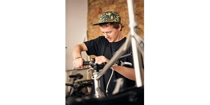 Fahrradwerkstatt Suche - Lufttankstelle - Velobande Bikes and Coffee
