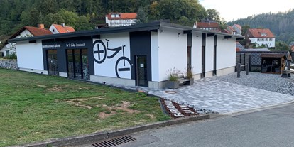 Fahrradwerkstatt Suche - Eigene Reparatur vor dem Laden - Vöhl - Fahrradhaus Jähn