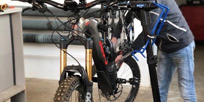 Fahrradwerkstatt Suche - Softwareupdate und Diagnose: Bosch - Thüringen Ost - Service für E-Bikes - BB Fahrzeugservice GmbH