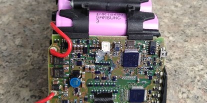 Fahrradwerkstatt Suche - Softwareupdate und Diagnose: Shimano - Bosch Power Pack ohne Gehäuse
Akkus bitte nicht selbst öffnen es bestecht ein Verletzungs- und Sicherheitsrisiko! - Akku-Energie-Technik