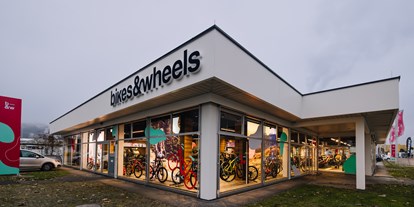Fahrradwerkstatt Suche - Fahrradladen - Oberösterreich - Außenansicht - bikes&wheels Linz