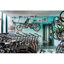 Fahrradwerkstatt: BBT - Fahrradwerkstatt, Service & Verleih