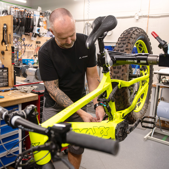 Fahrradwerkstatt: Meisterwerkstatt - Schmidt Pedelec & More GmbH