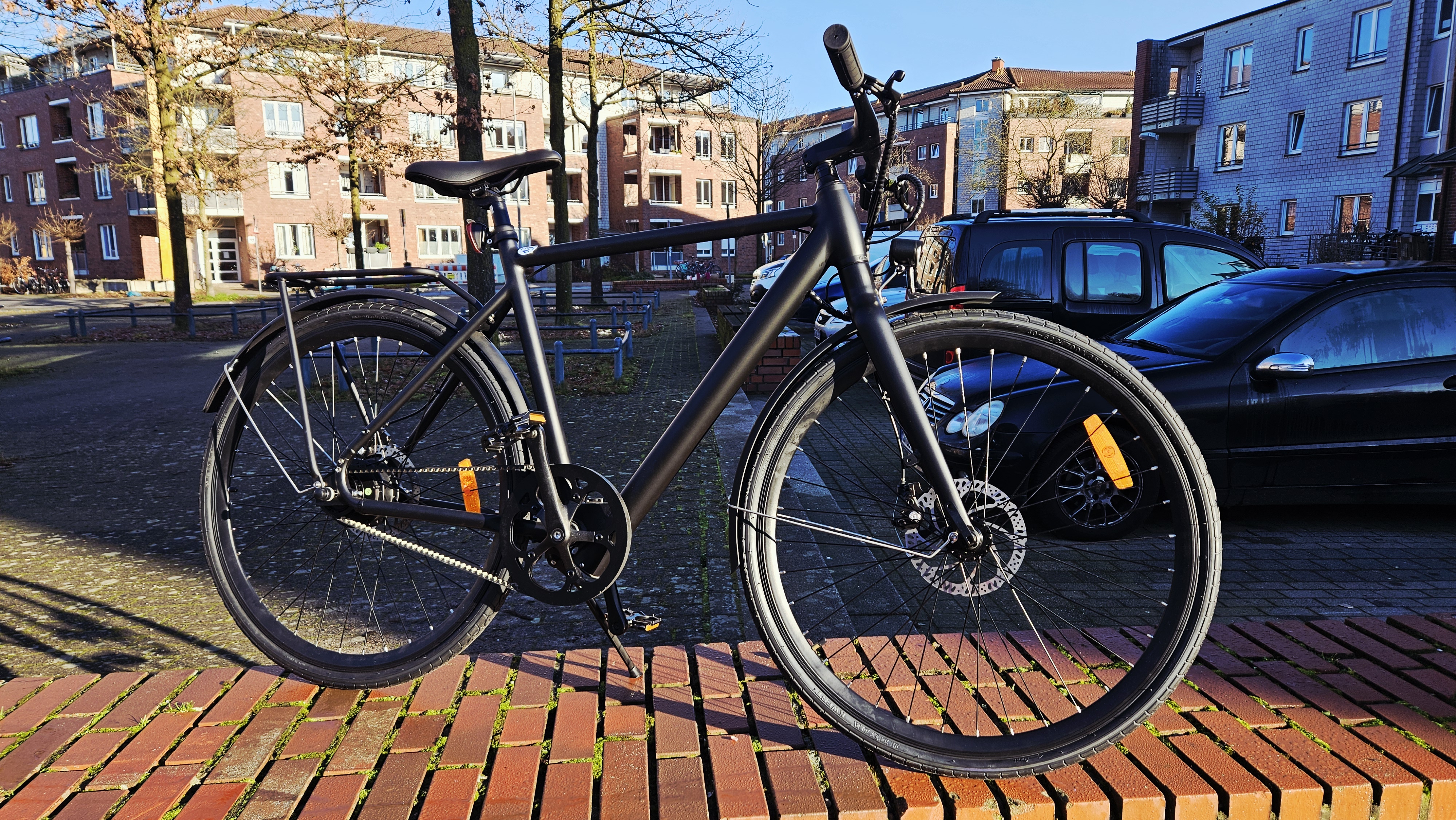 Fahrradwerkstatt: Elektro Allu Bike
Von Zweirad-Fachgeschäft The Cross. 
28 Zoll. 
8 Gang.
Hydraulische disk Bremsen  - Zweirad-Fachgeschäft The Cross