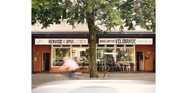 Fahrradwerkstatt Suche - Eigene Reparatur vor dem Laden - Deutschland - Velobande Bikes and Coffee