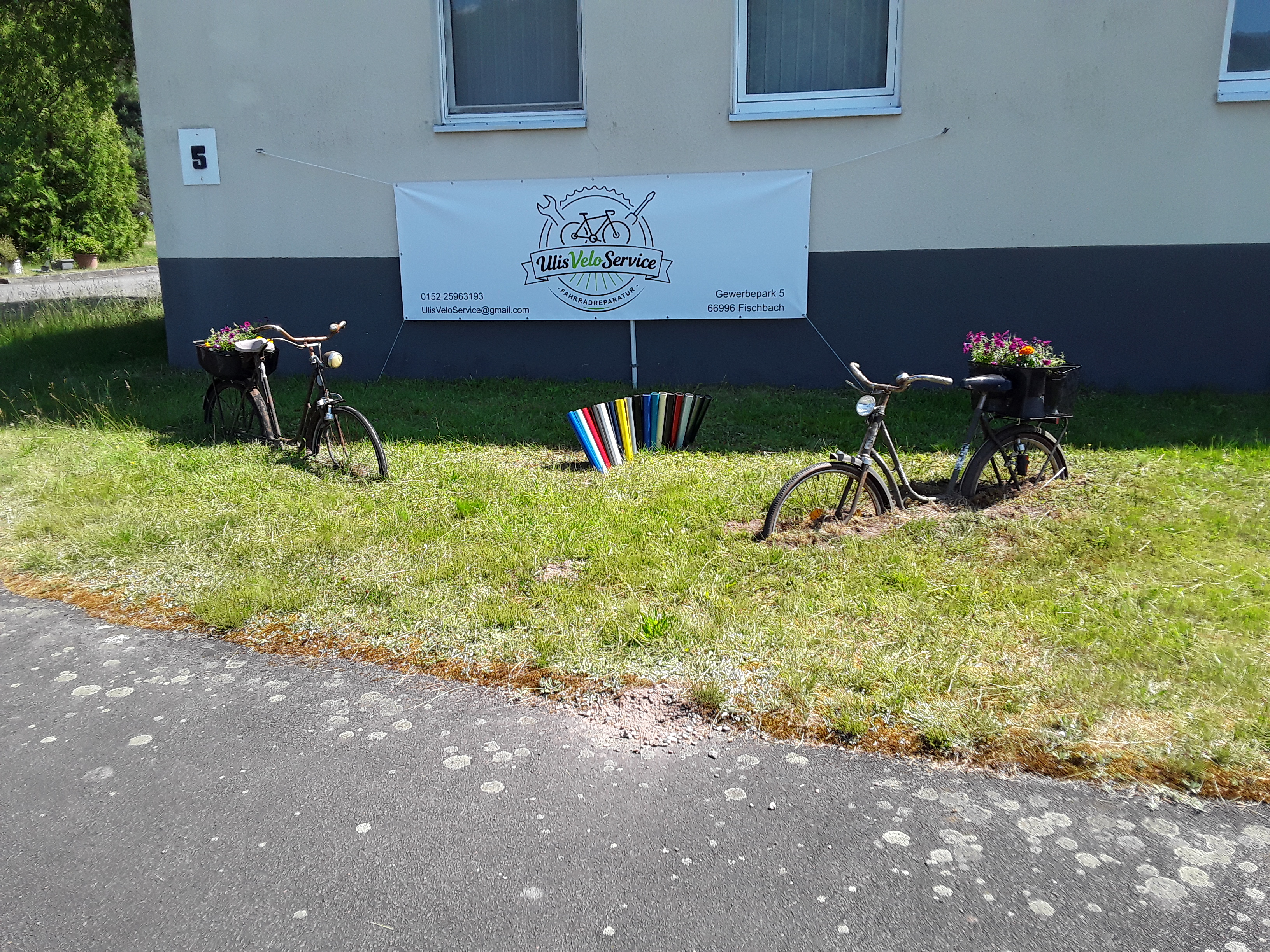 Fahrradwerkstatt: Ansicht von vorne - UlisVeloService