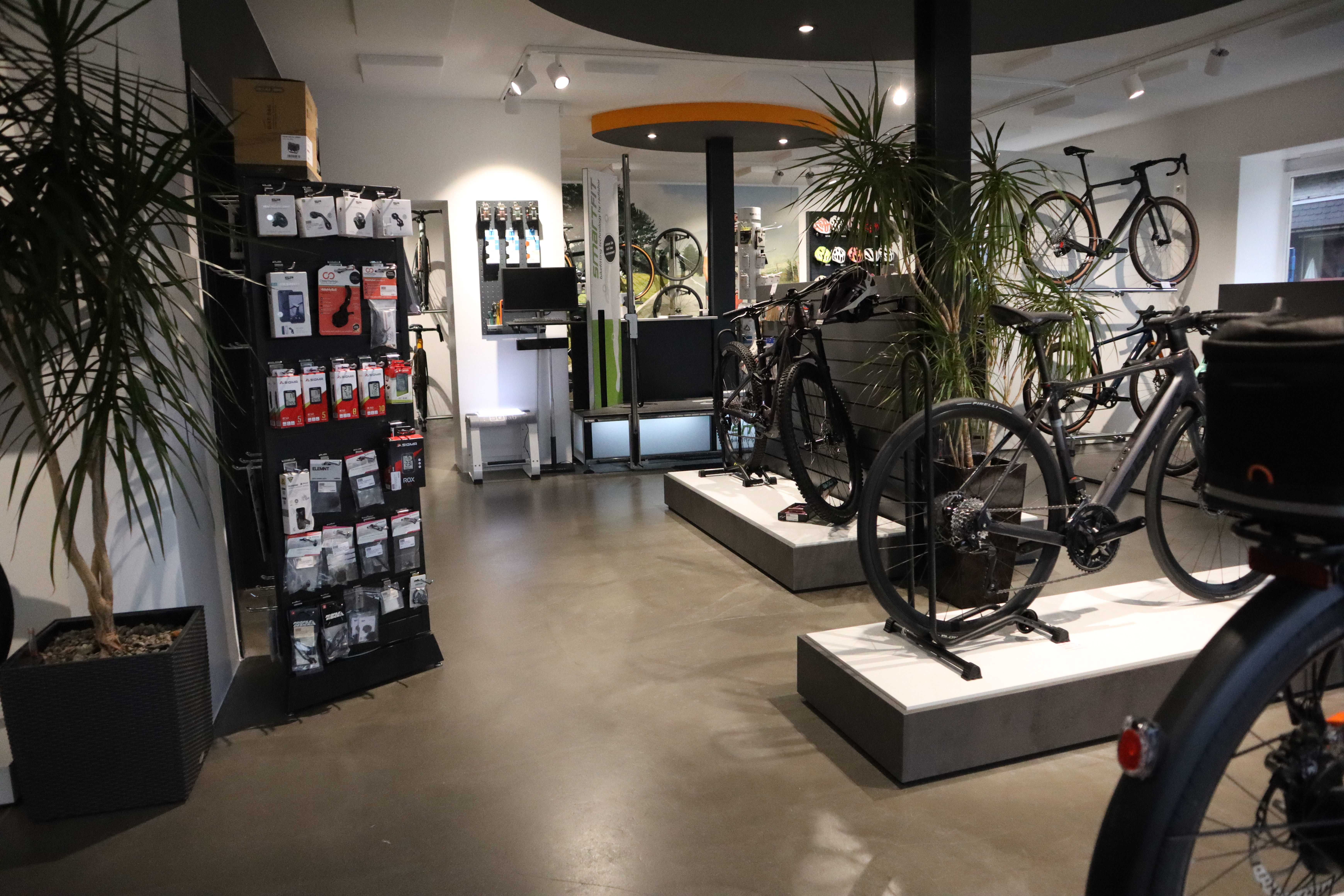 Fahrradwerkstatt: Ladenlokal - Bike-Milte vit:bikes