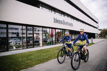 Fahrradwerkstatt: Außenansicht - bikes&wheels Wels